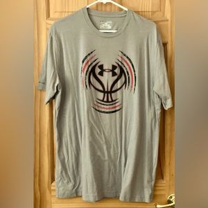 Under Armour t-shirt